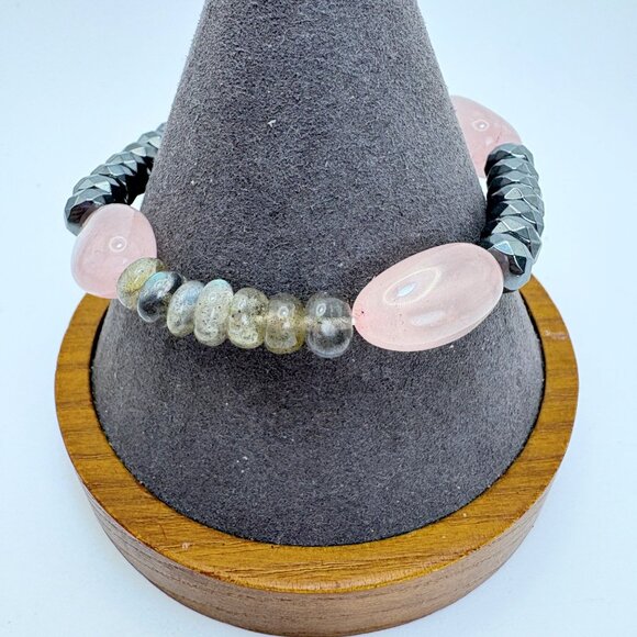 Pink & Gray Quartz Stretchy Beaded Design Bracelet One Size - Picture 1 of 5